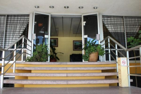 Hotel Dinastía Colima  Колима